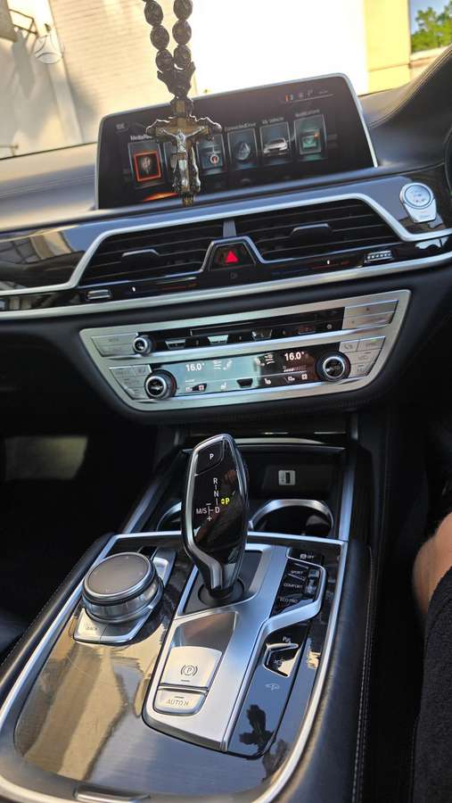 BMW 730, 3.0 l., limousine