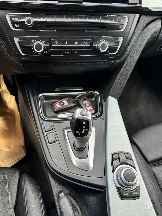 BMW 320, 2.0 l., universalas