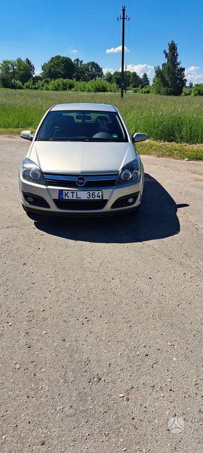 Opel Astra, 1.8 l., hatchback