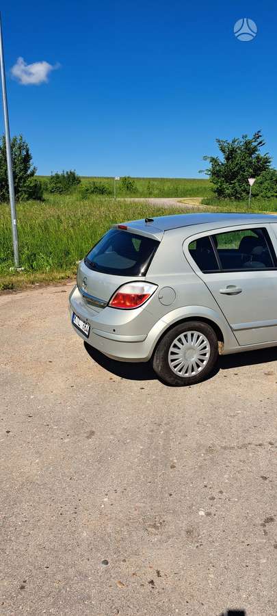 Opel Astra, 1.8 l., hatchback