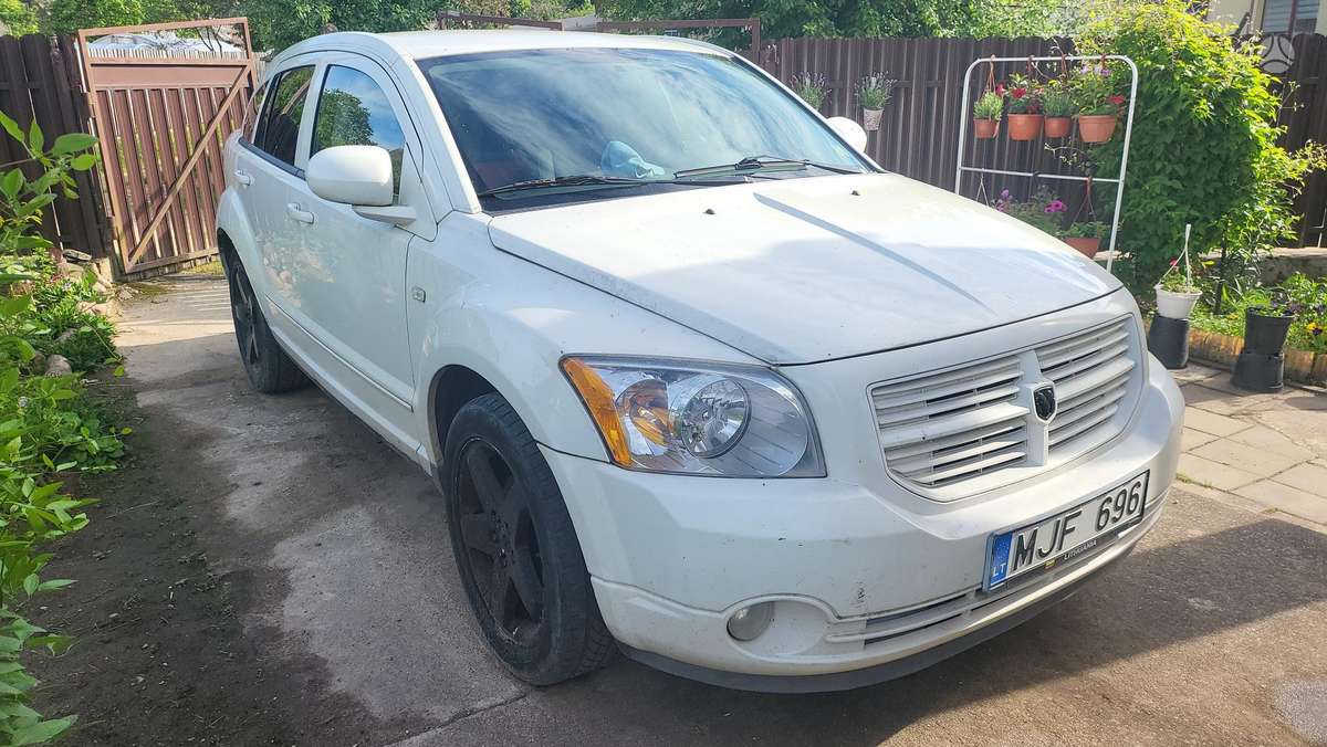 Dodge Caliber, 2.0 l., hatchback
