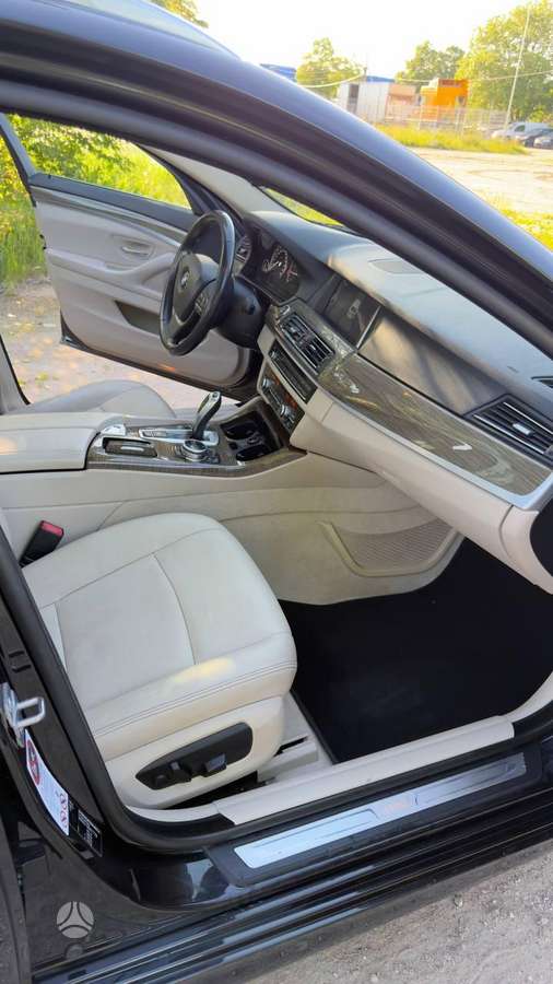 BMW 520, 2.0 l., wagon