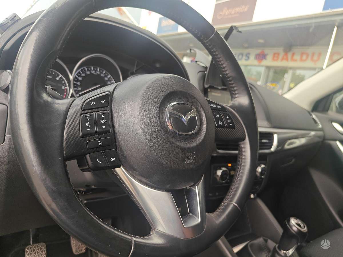 Mazda CX-5, 2.2 l., off-road / crossover