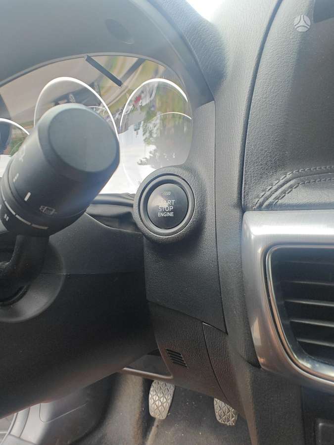 Mazda CX-5, 2.2 l., off-road / crossover