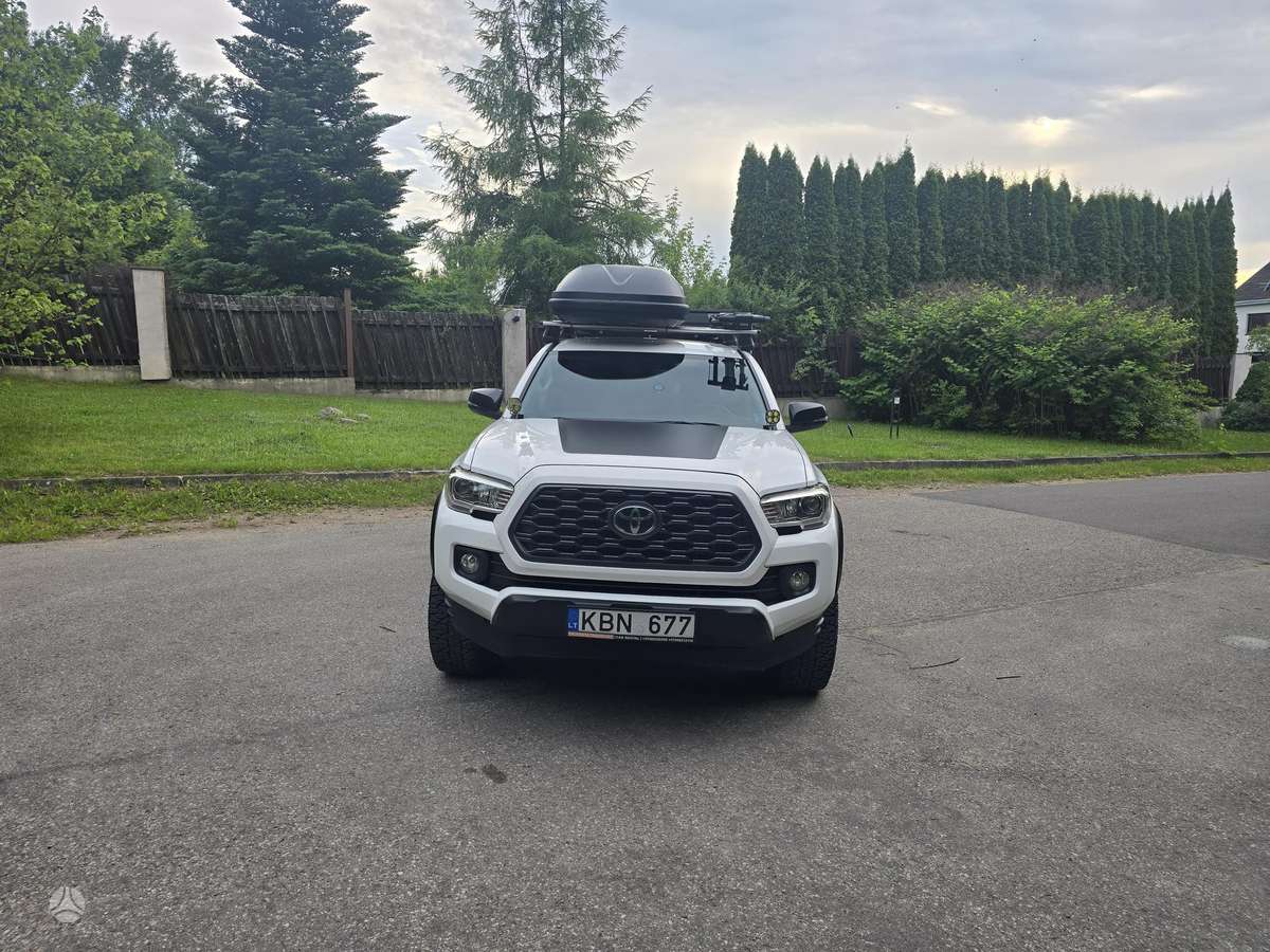 Toyota Tacoma - 3