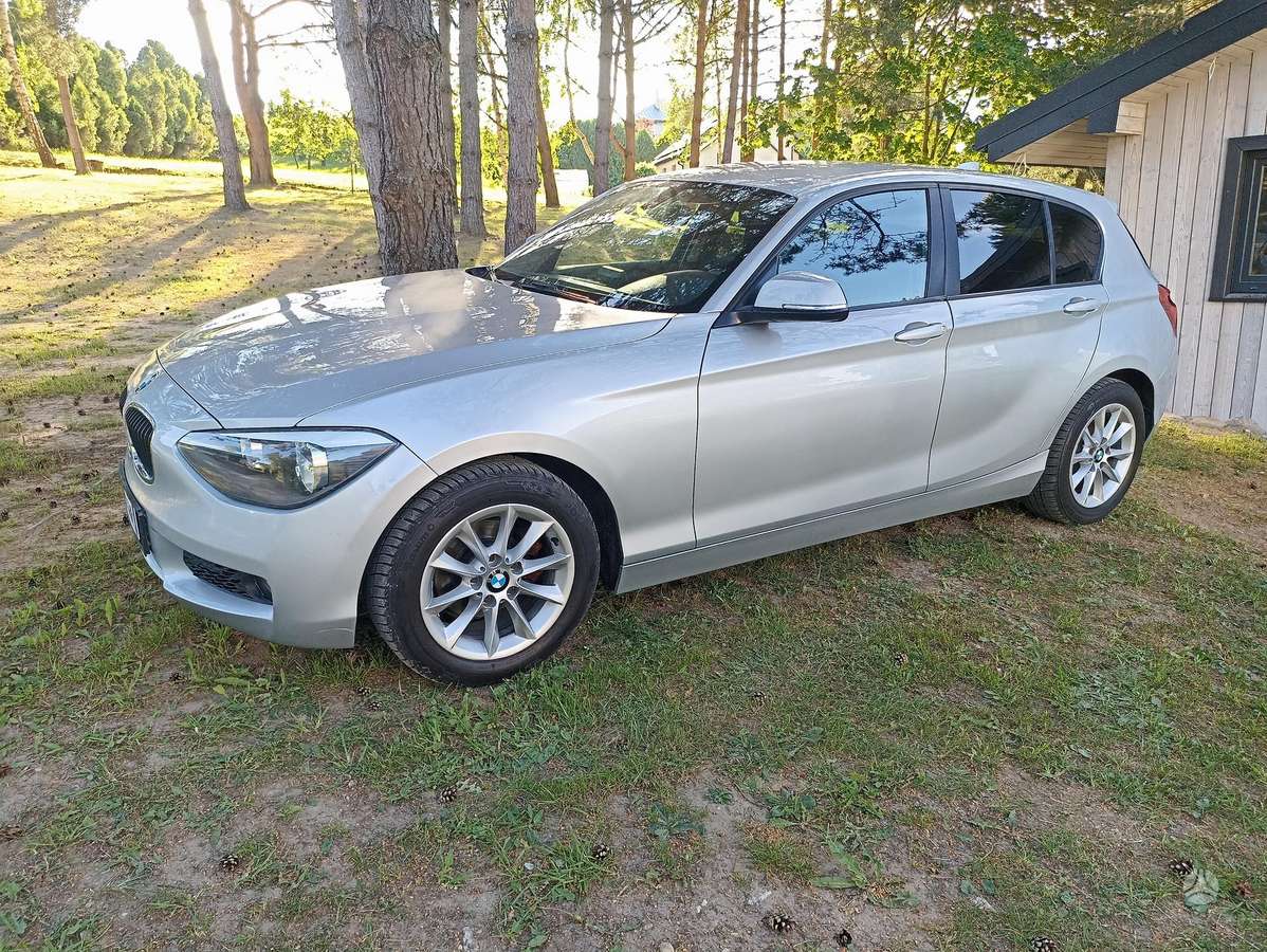 BMW 118, 2.0 l., hatchback
