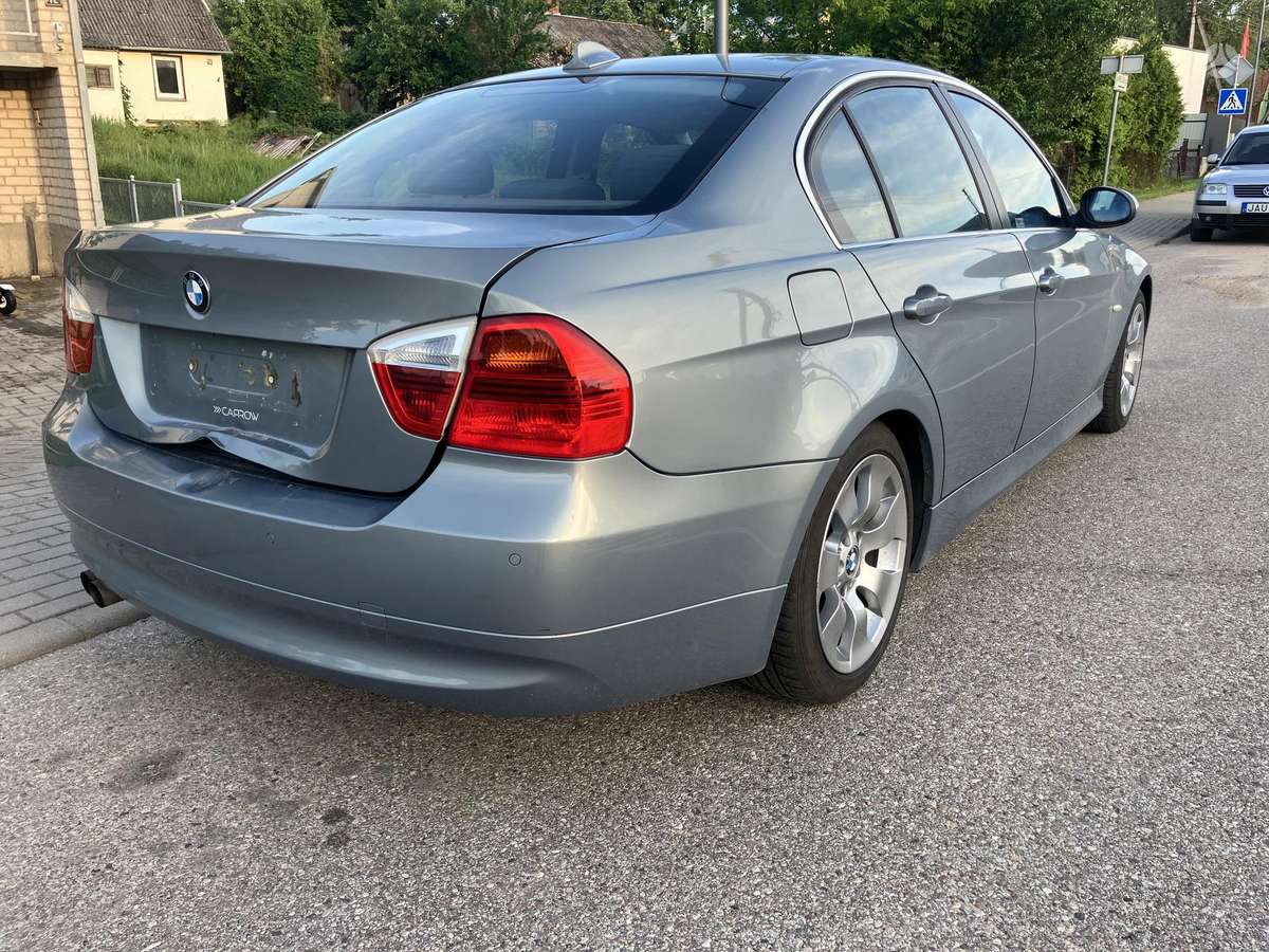BMW 325, 2.5 l., Седан