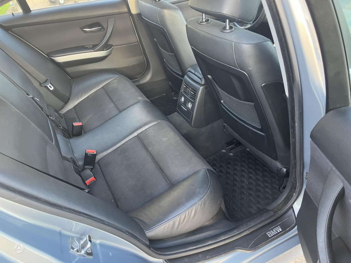 BMW 325, 2.5 l., Седан
