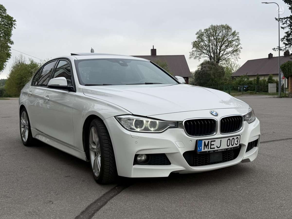 BMW 330, 3.0 l., Седан