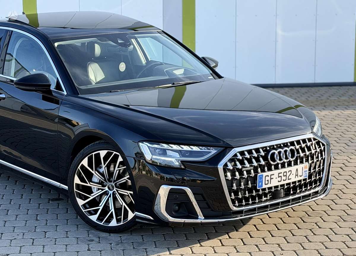 Audi A8, 3.0 l., Седан