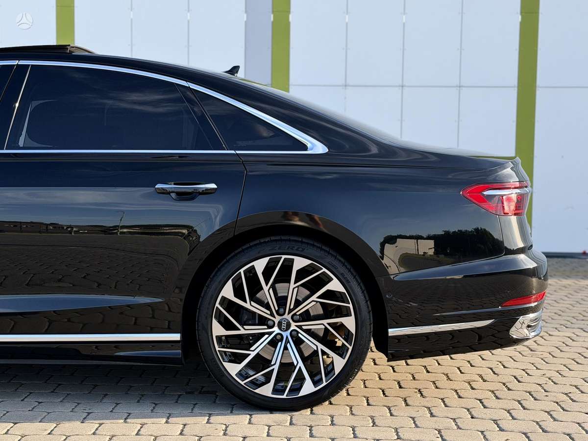 Audi A8, 3.0 l., Седан