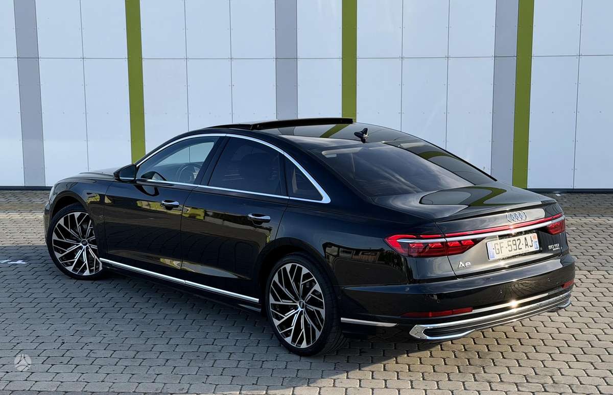 Audi A8, 3.0 l., Седан