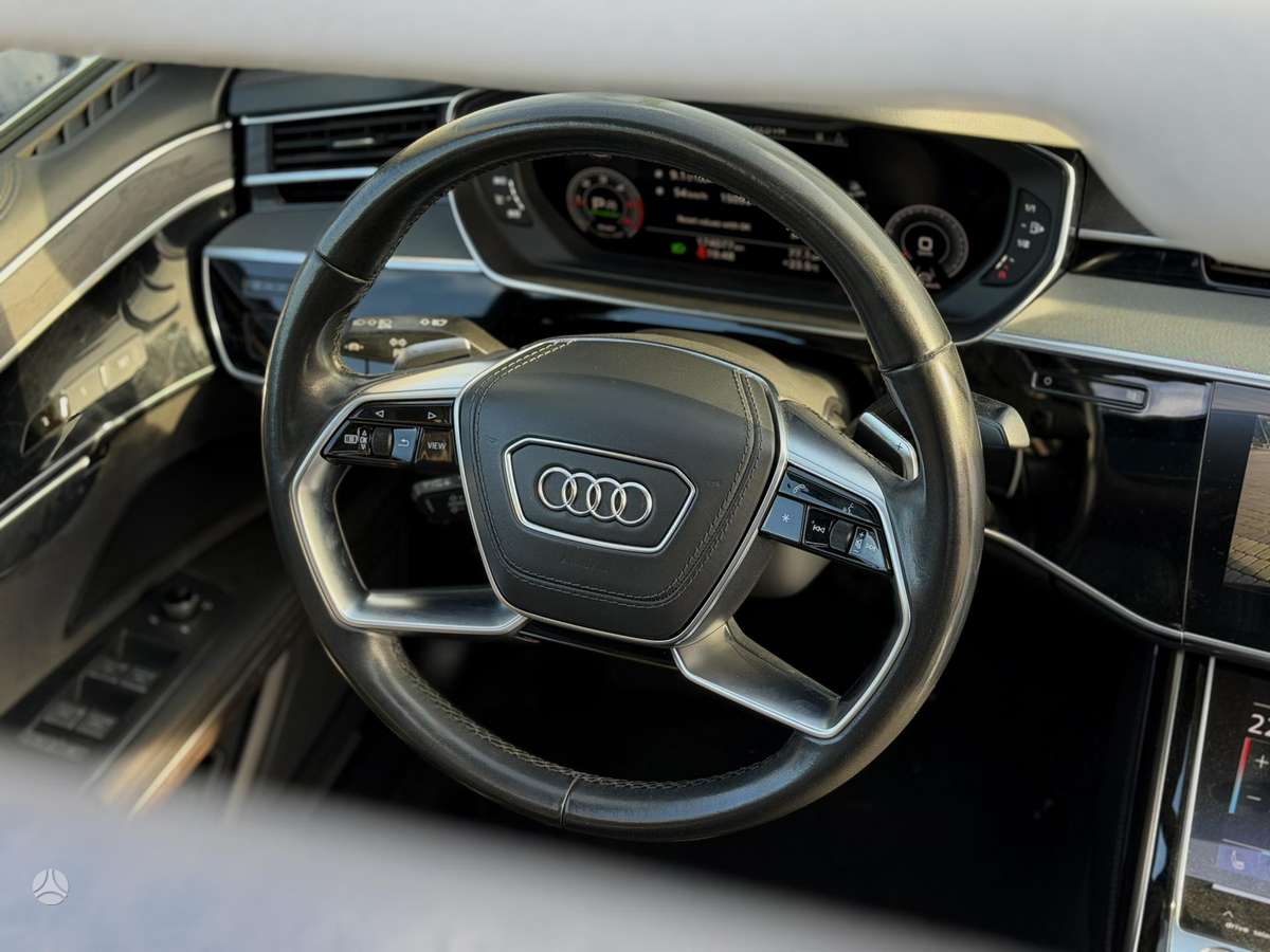Audi A8, 3.0 l., Седан