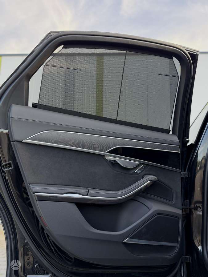 Audi A8, 3.0 l., Седан