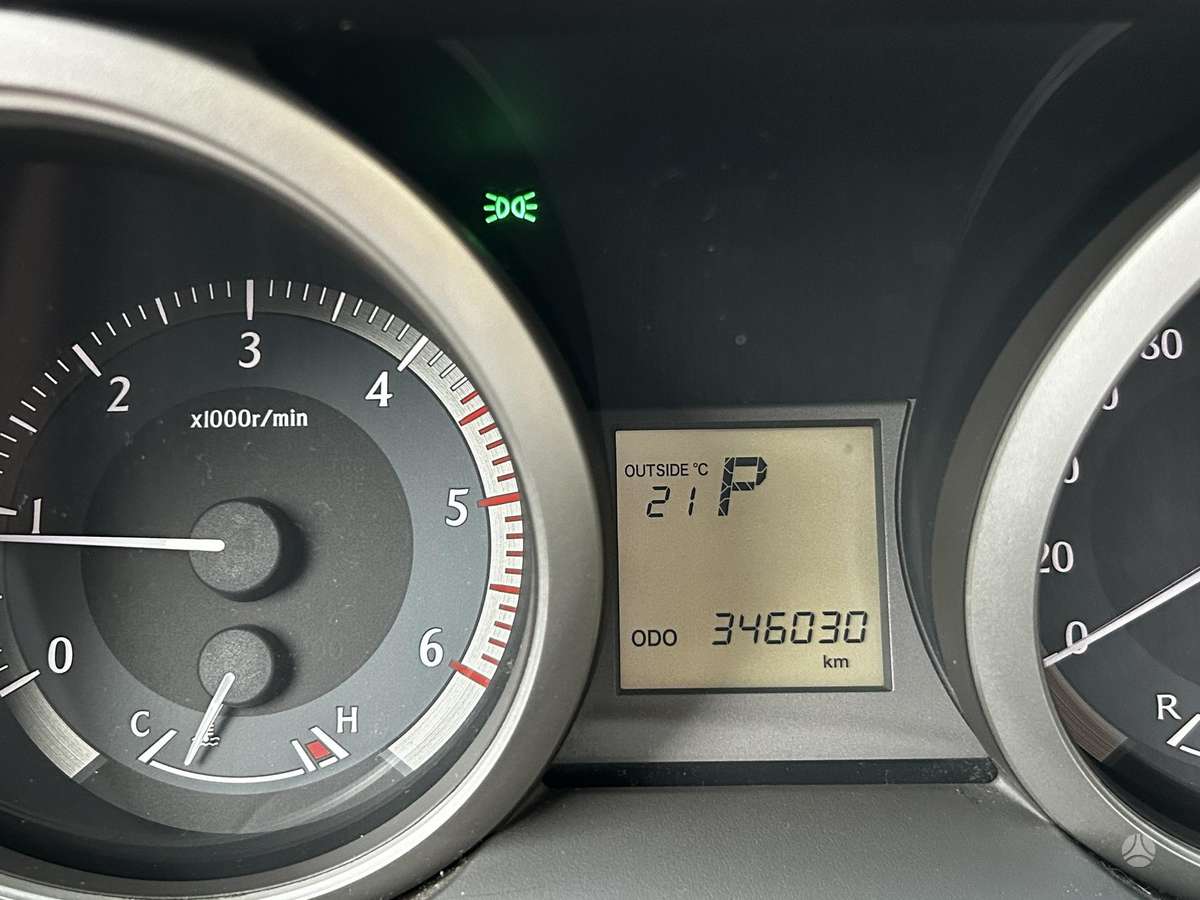 Toyota Land Cruiser - 6