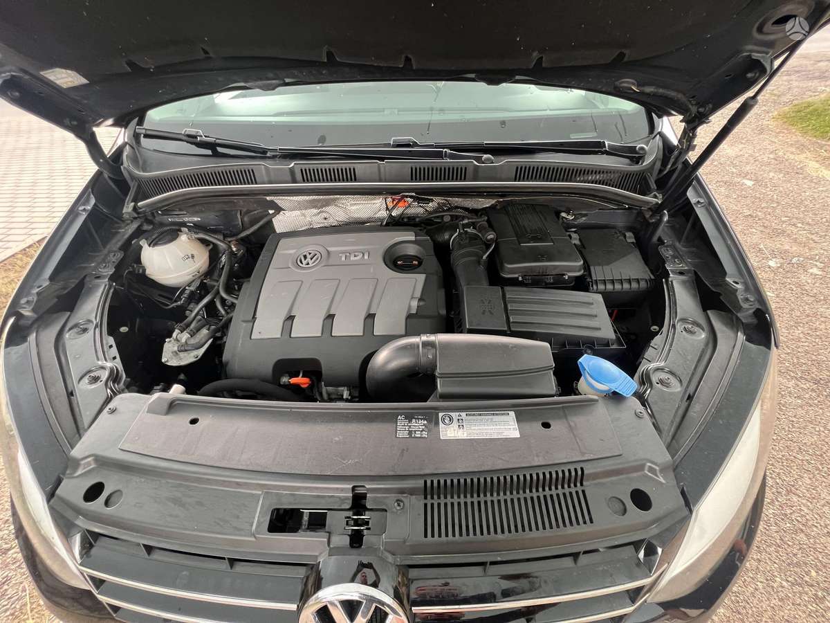 Volkswagen Sharan - 11