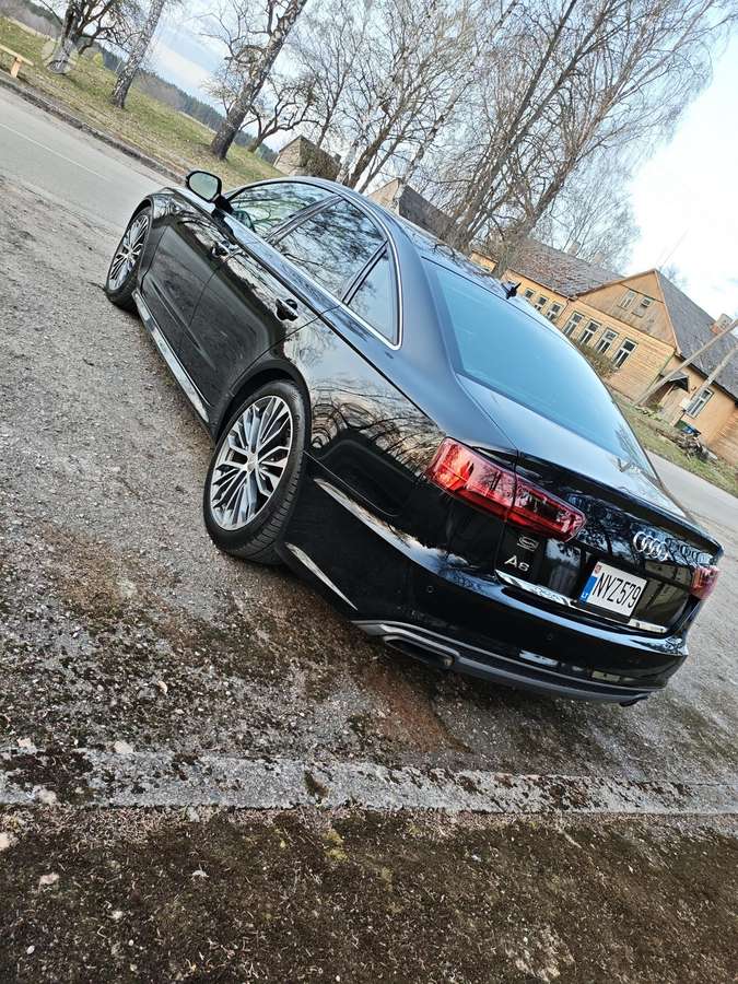Audi A6, 2.0 l., saloon / sedan