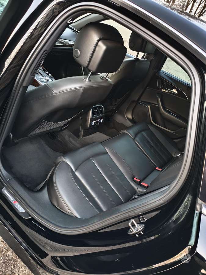 Audi A6, 2.0 l., saloon / sedan
