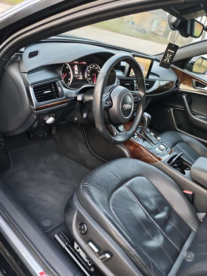 Audi A6, 2.0 l., saloon / sedan