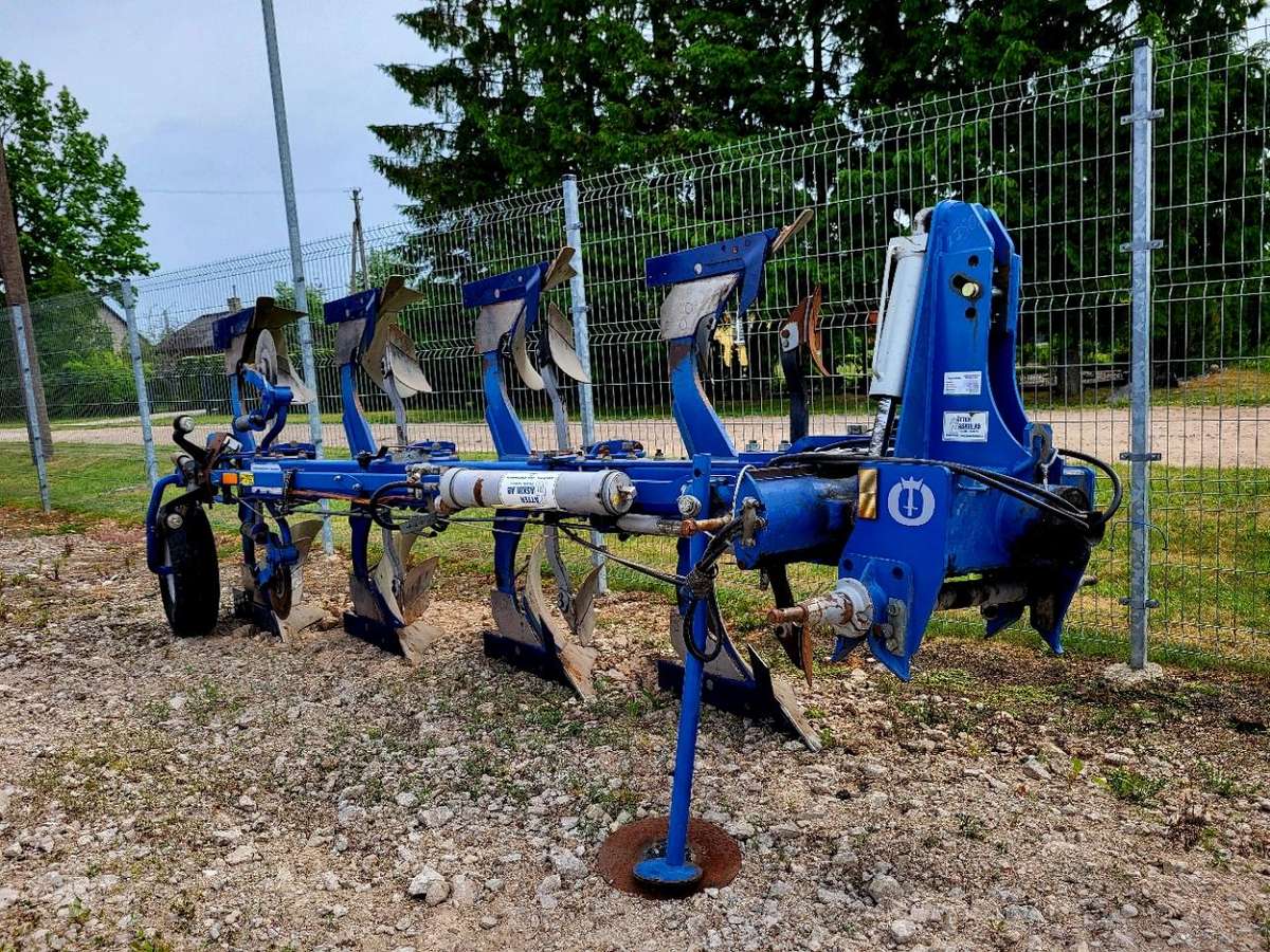 Överum 4x4 VARI FLEX CX, плуги