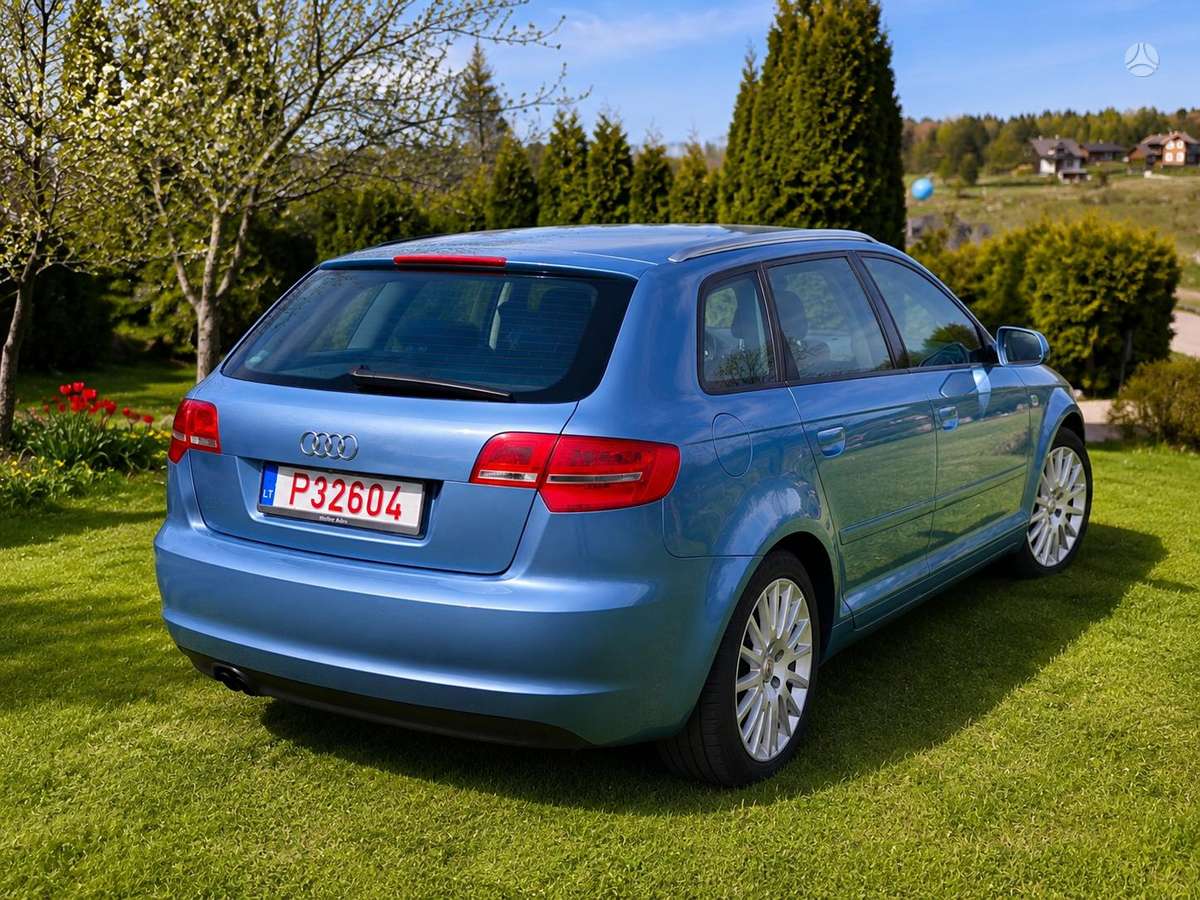 Audi A3, 1.6 l., hatchback