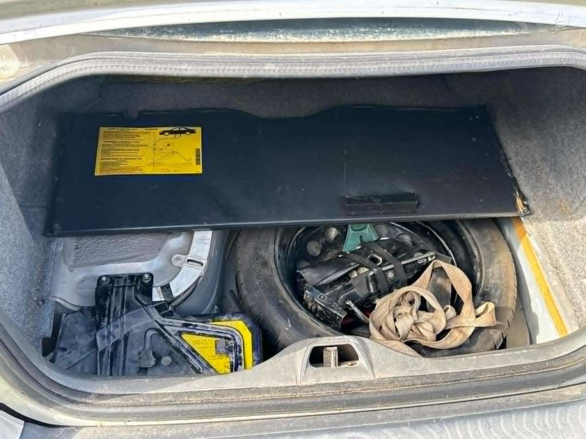 Volvo S60, 2.4 l., Седан