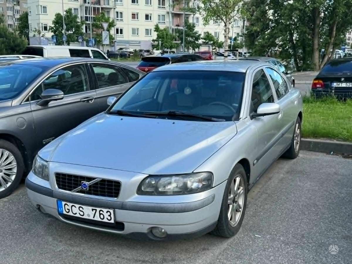 Volvo S60, 2.4 l., Седан