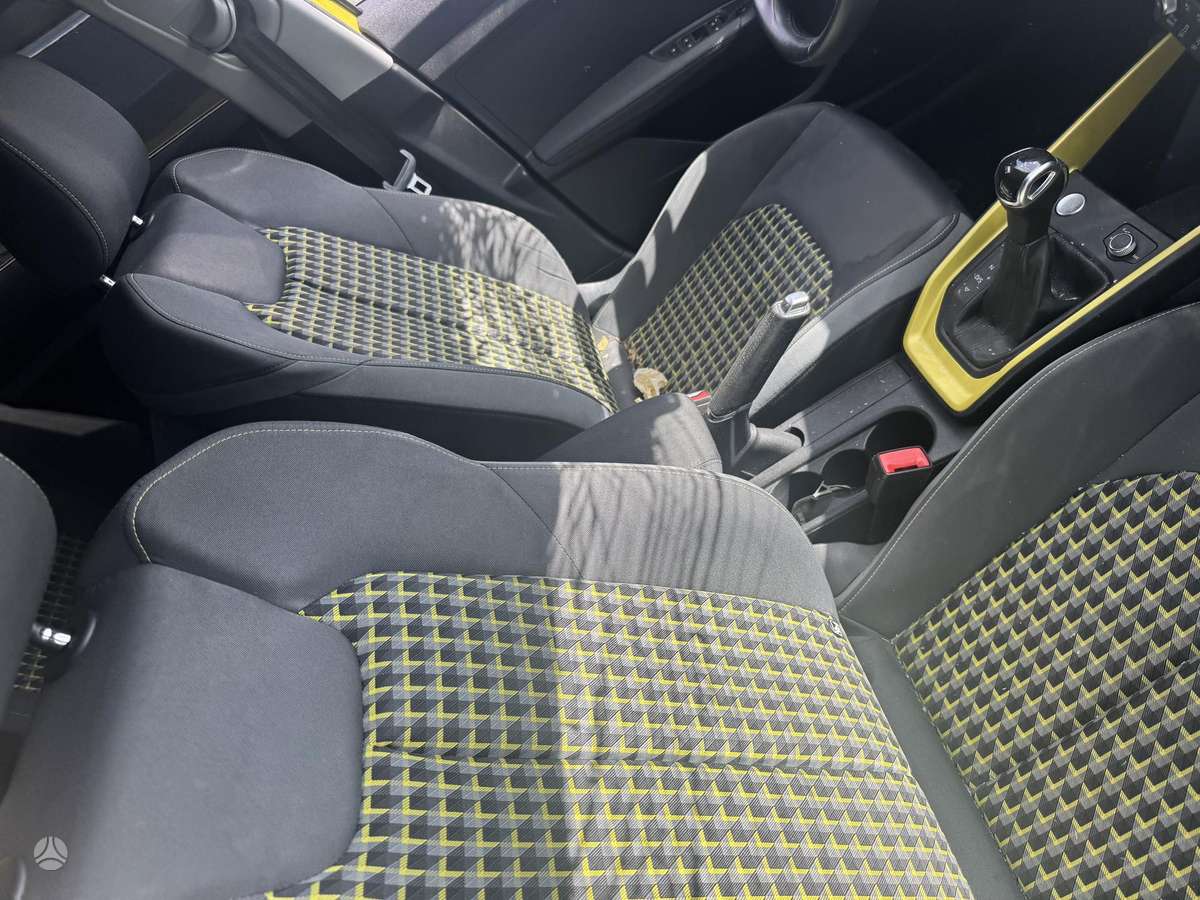 Audi A1, 1.0 l., hatchback