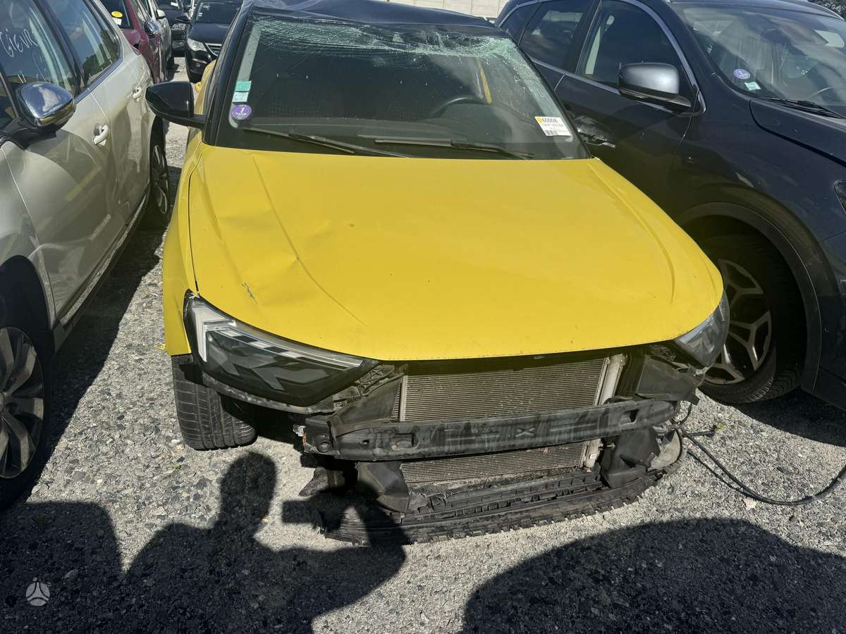 Audi A1, 1.0 l., Хэтчбек