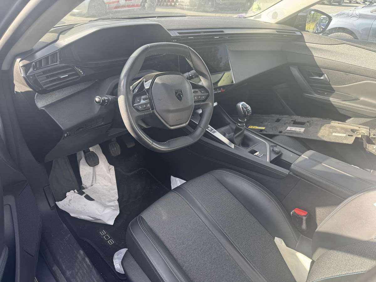 Peugeot 308 - 5