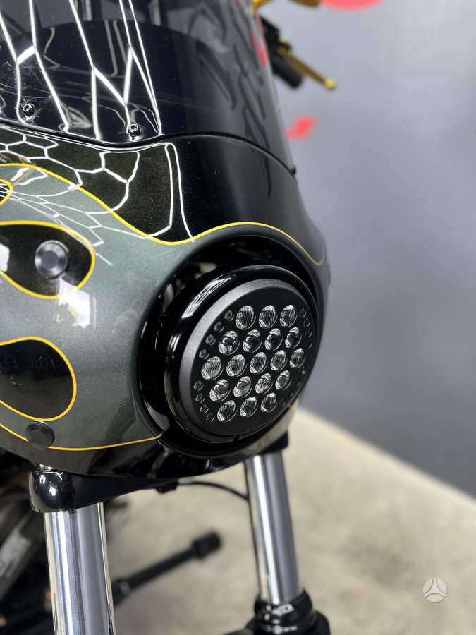 Harley-Davidson Dyna 1800cc, choppers / cruisers / custom