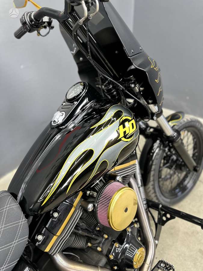 Harley-Davidson Dyna 1800cc, choppers / cruisers / custom