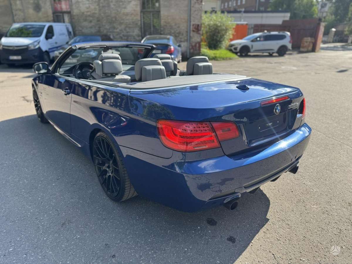 BMW 335, convertible