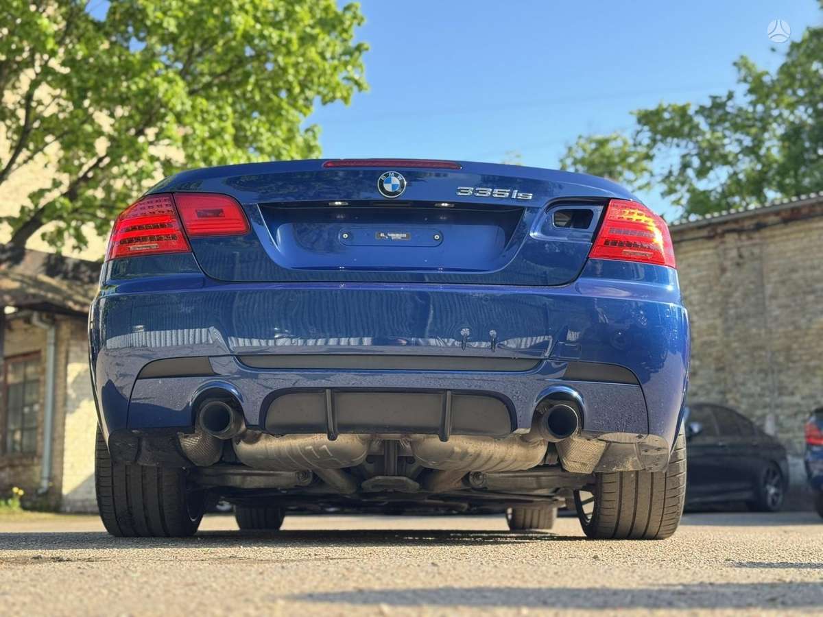 BMW 335, convertible