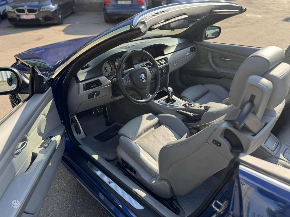 BMW 335, convertible