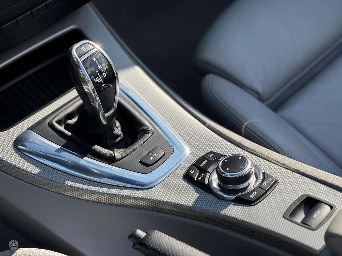 BMW 335, convertible
