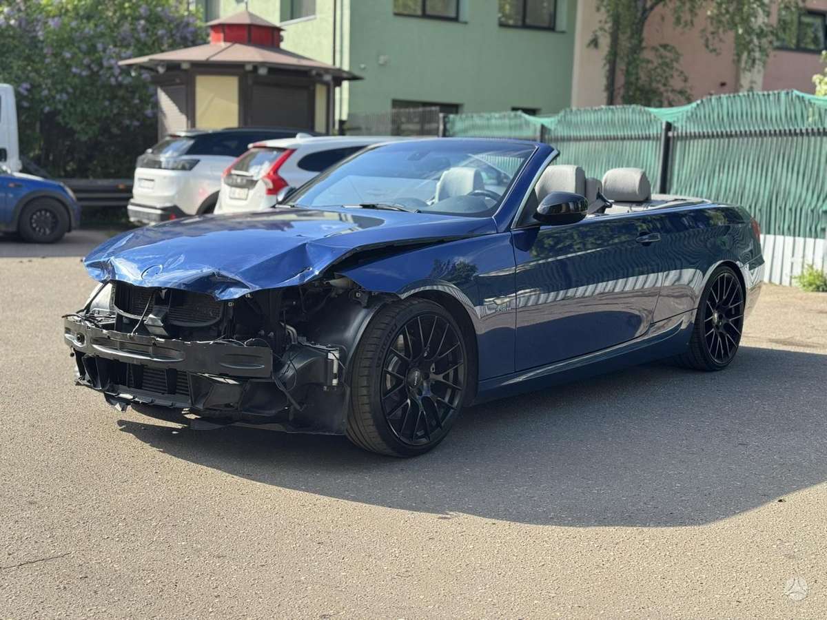 BMW 335, Кабриолет