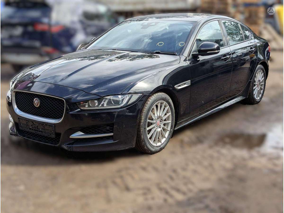 Jaguar XE engine