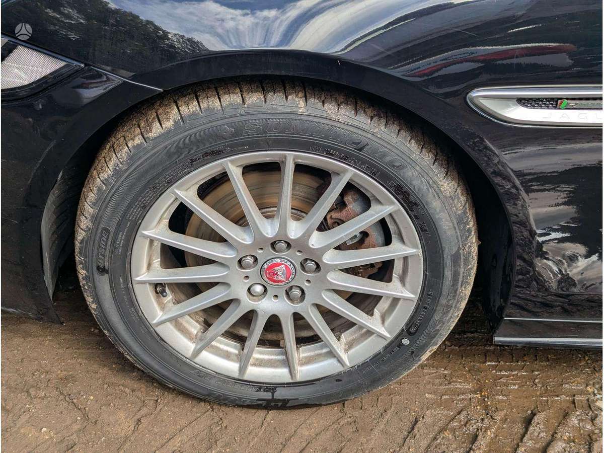 Jaguar XE двигатель