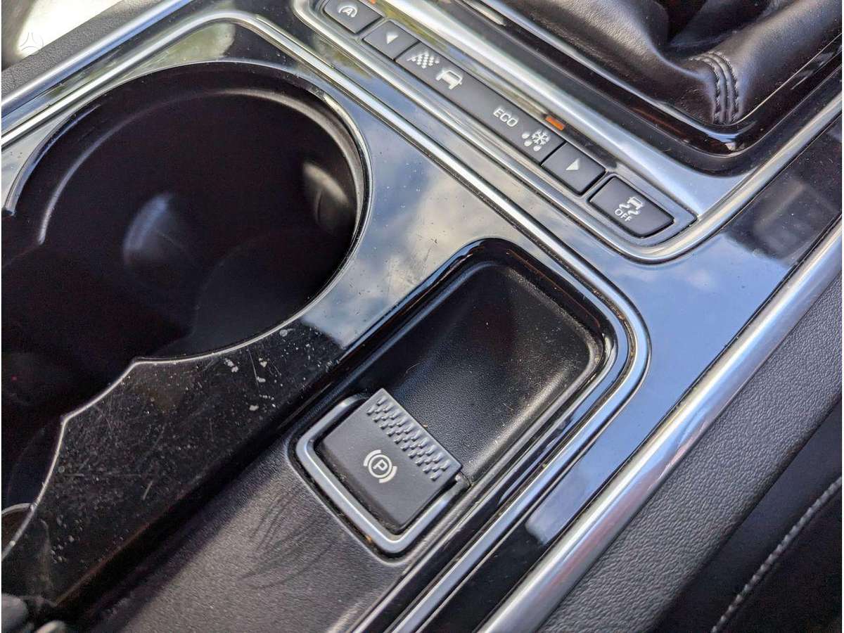 Jaguar XE engine