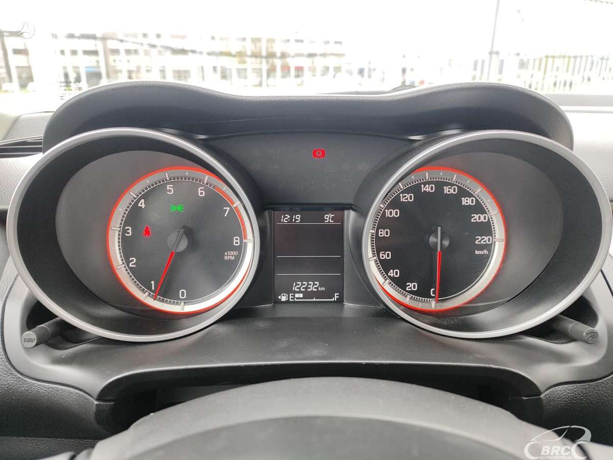 Suzuki Swift, 1.2 l., hatchback
