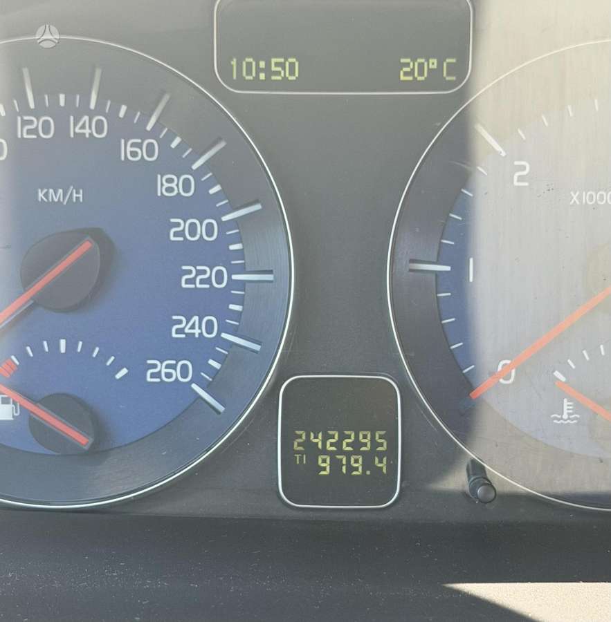 Volvo C30, 1.6 l., hatchback