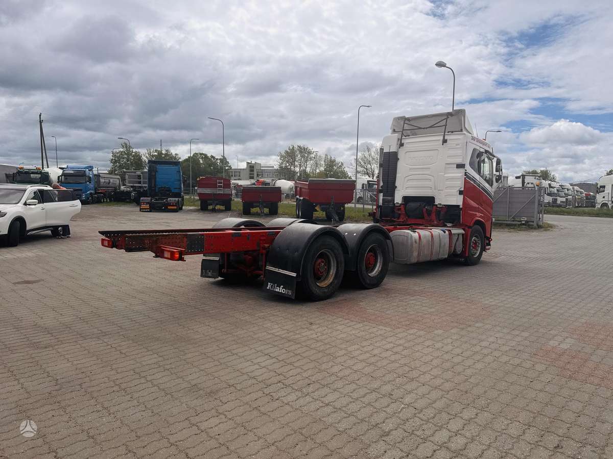 Volvo FH16/750HP 6x4 chassi, шасси