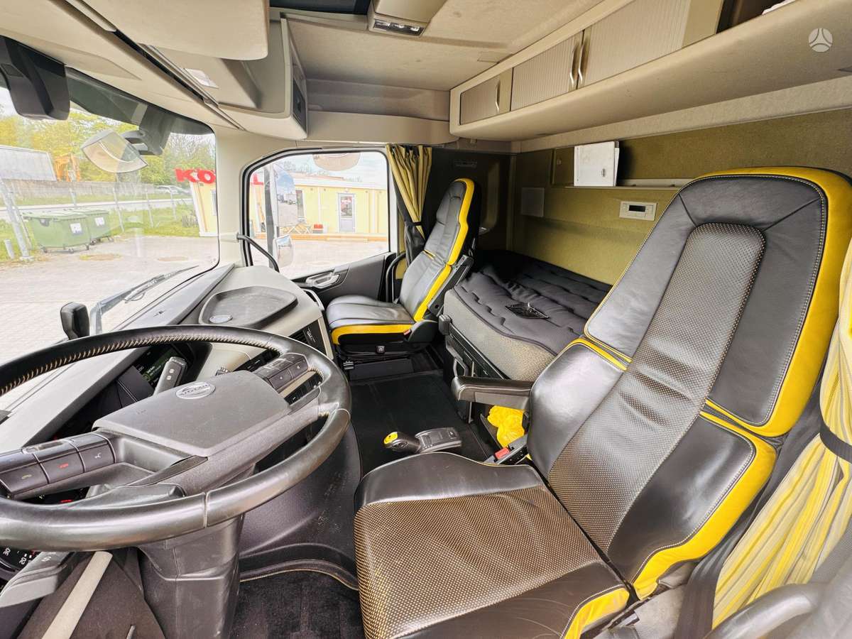 Volvo FH16/750HP 6x4 chassi, шасси