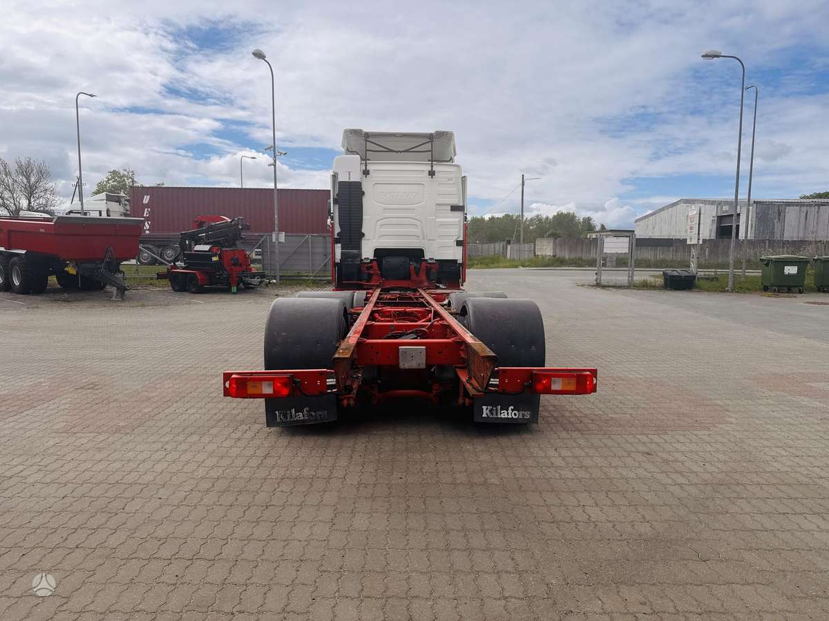 Volvo FH16/750HP 6x4 chassi, шасси