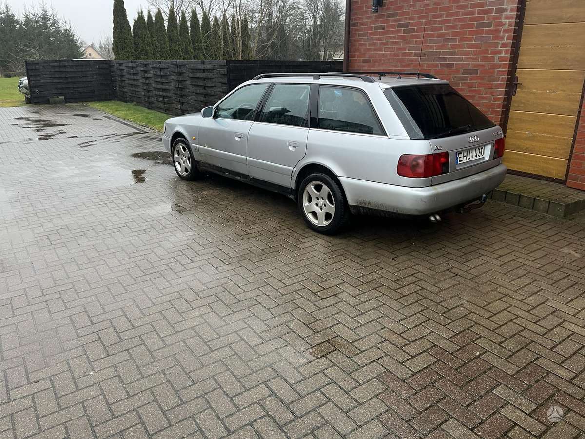Audi A6, 2.5 l., universalas