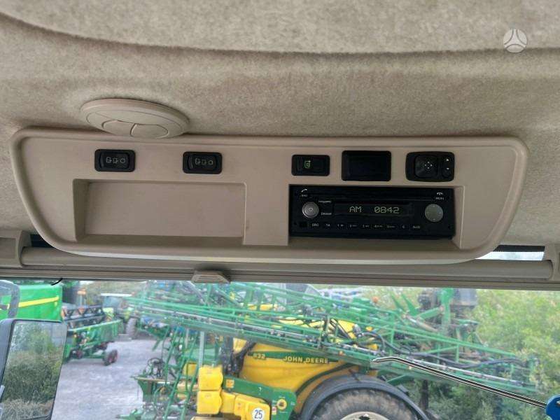 John Deere 8270R, tractors