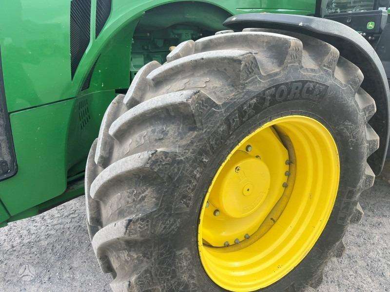 John Deere 8270R, тракторы