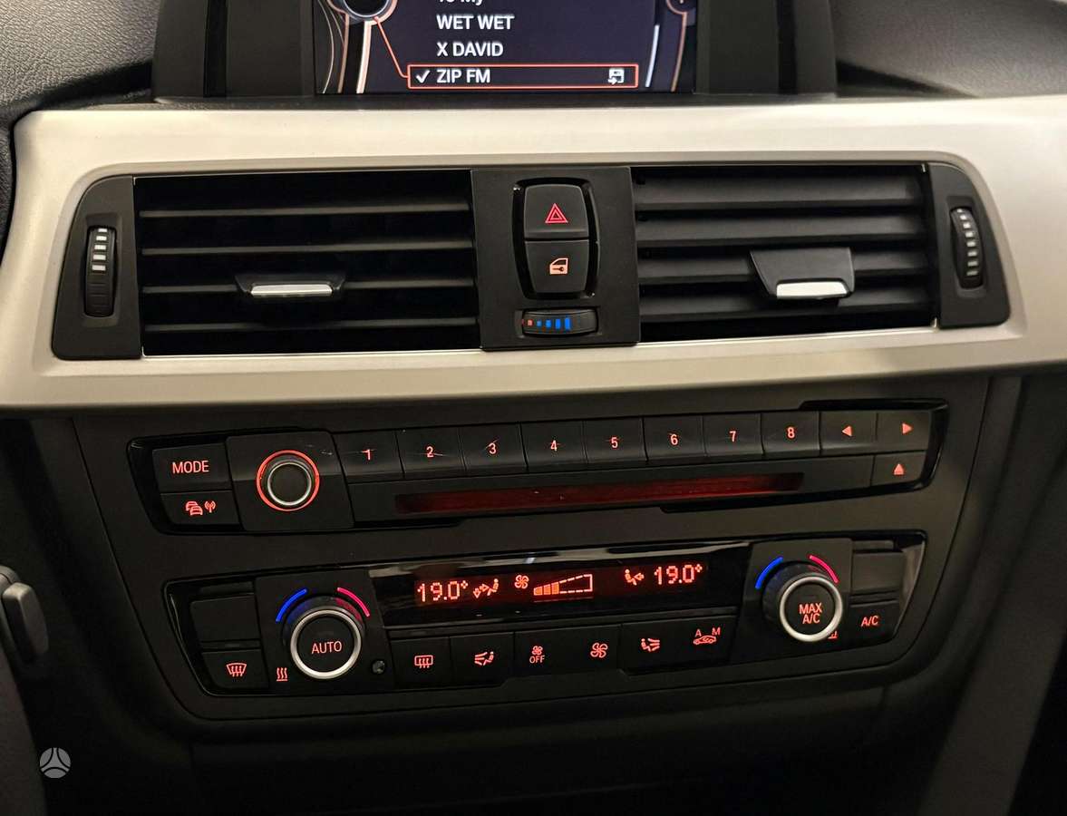 BMW 320, 2.0 l., Седан