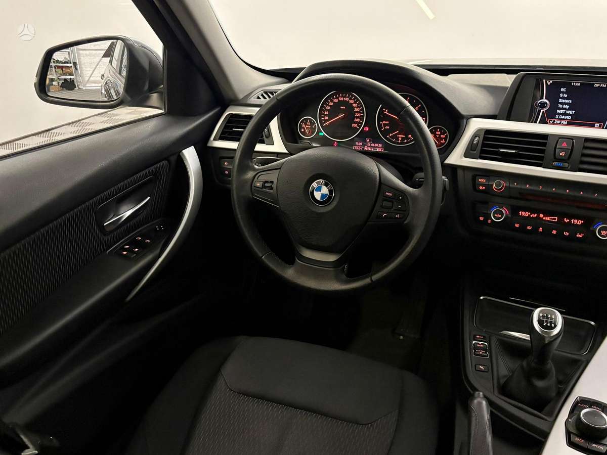 BMW 320, 2.0 l., Седан